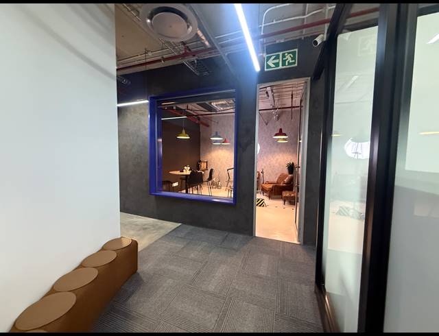 30M² SERVICED OFFICE TO LET IN ROSEBANK